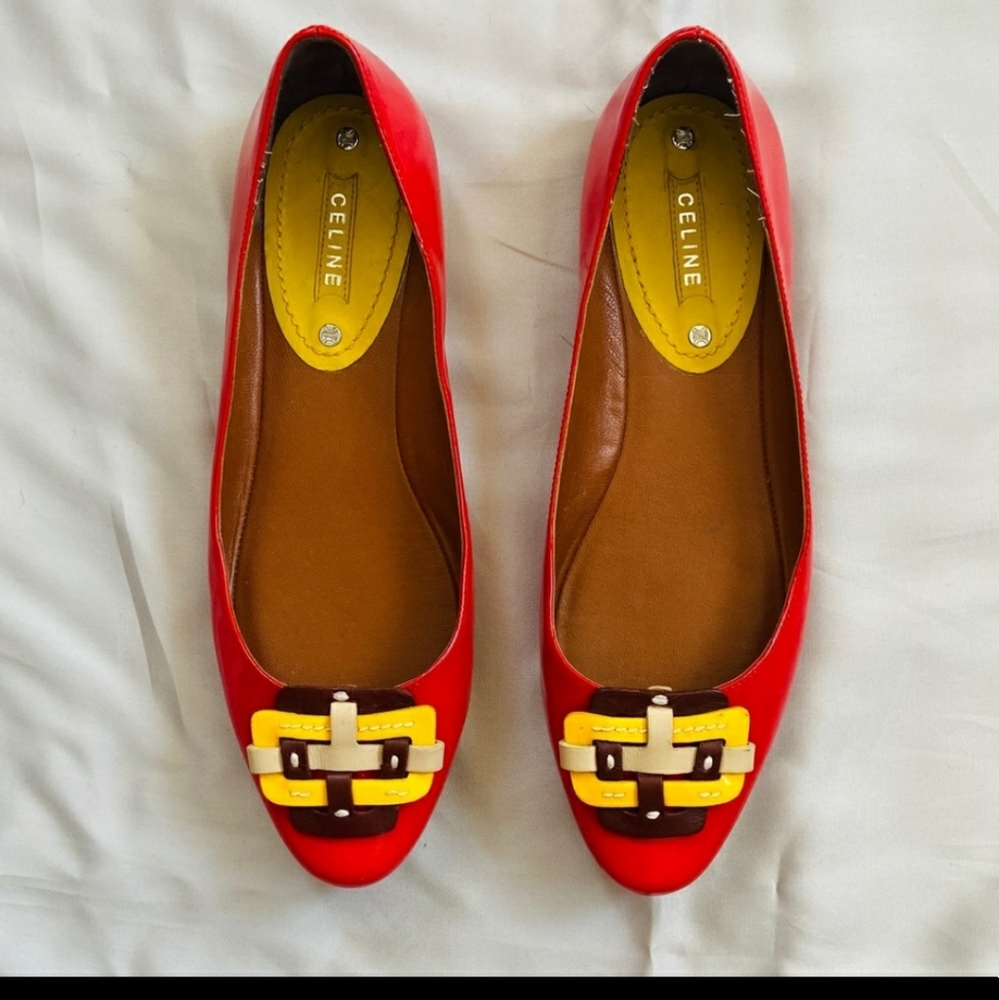 AUTHENTIC CELINE red patent flats : size 36.5